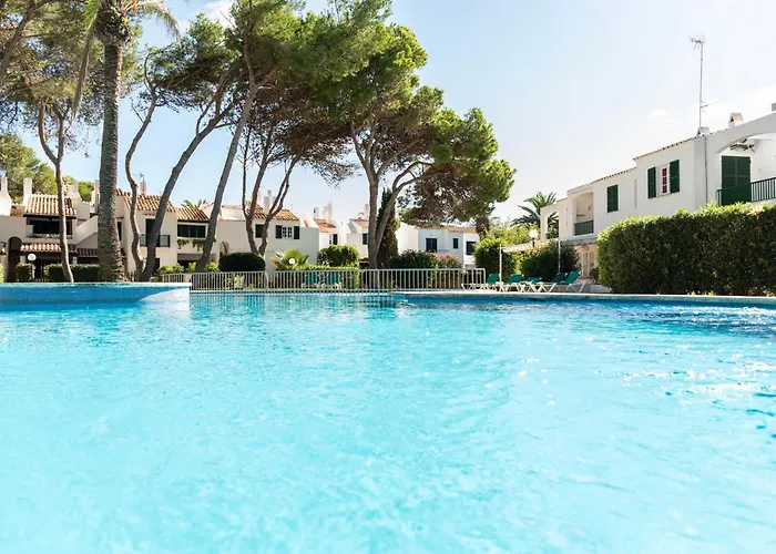 Apartamentos Las Brisas I & II